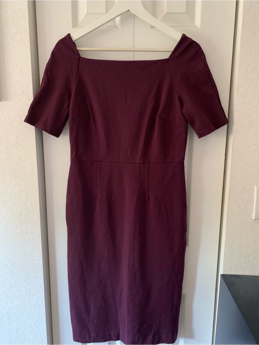 Ann Taylor Midi Dress in Plum Size 4